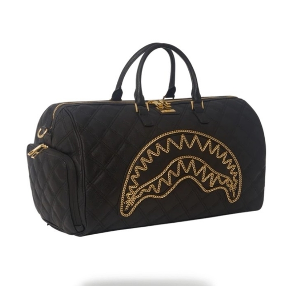 SPRAYGROUND. NOIR QUILT GOLD CHAIN SHARK DUFFLE - Picture 4 of 13